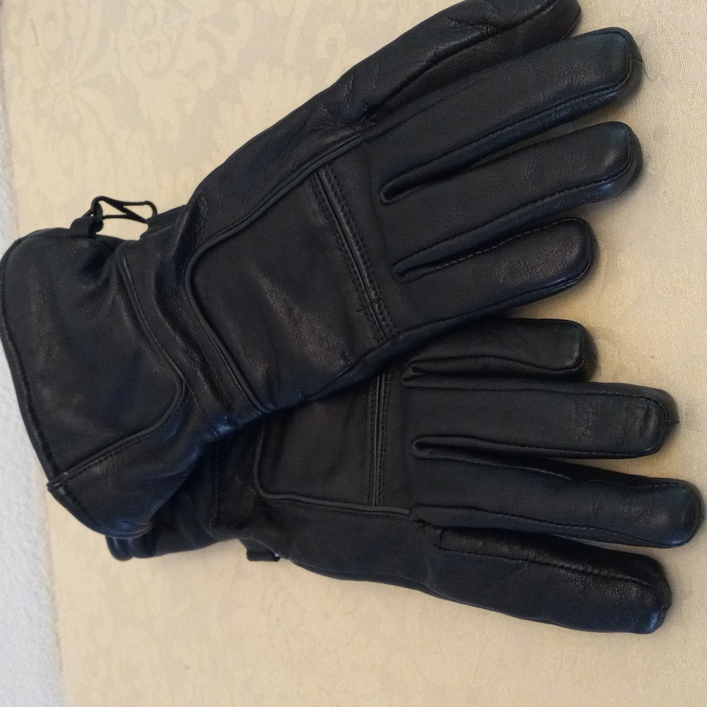 Motorcycle gloves  Black like new Women's small leather .